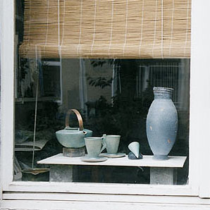 Foto: Fenster mit Keramik
